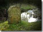 Water Arc head stone